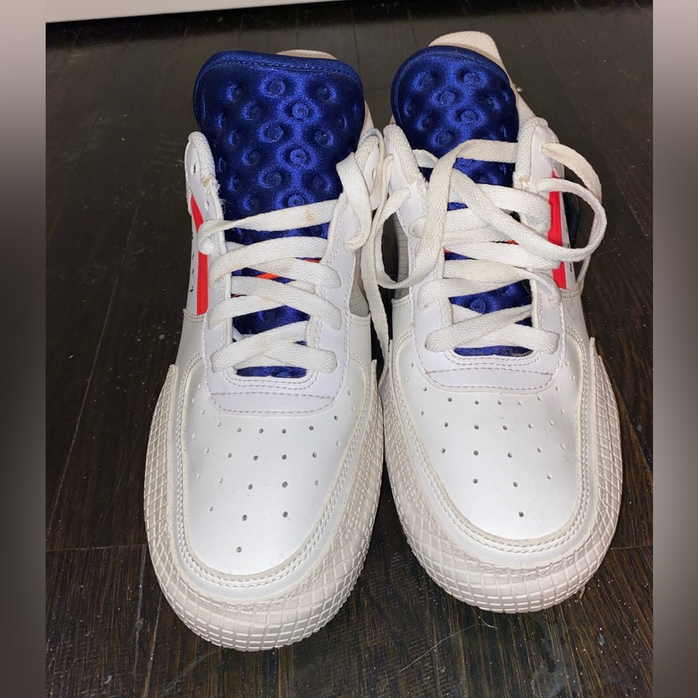 N354 air forces size 5.5 kids (these fit me and I’m a 7 in women’s)